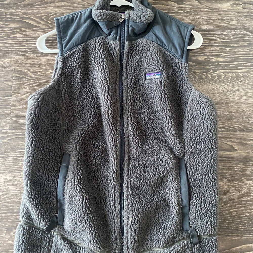 Patagonia fleece vest